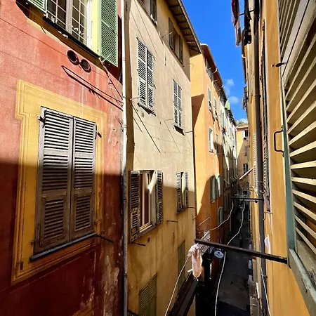 Daire Vieux-nice Proche De La Et Cours Saleya *